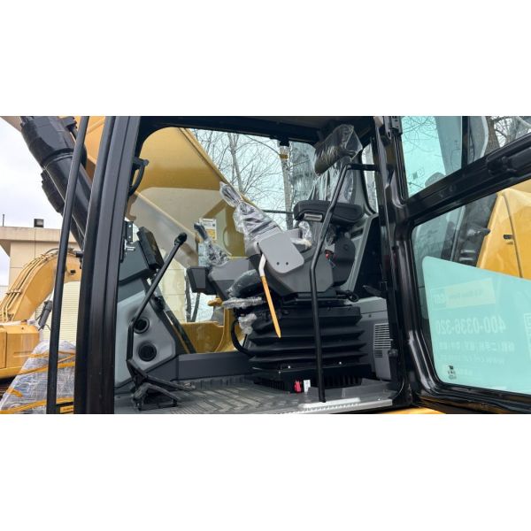High Reliability Backhoe Digger Excavator With 1.5m3 Bucket Capacity