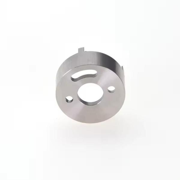 Las piezas de torneado CNC de metal Precisión para el eje principal de acero inoxidable con conector de brida de rodamiento