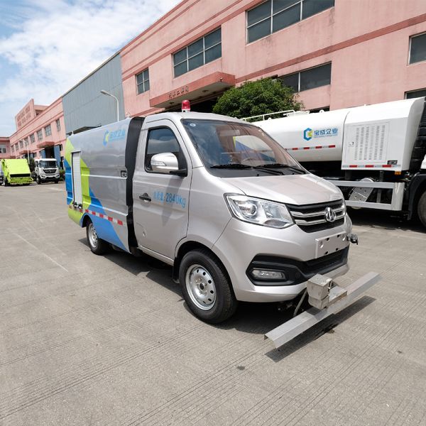 2.8tons Light Duty Road Maintenance Truck Roadside Assistance Service