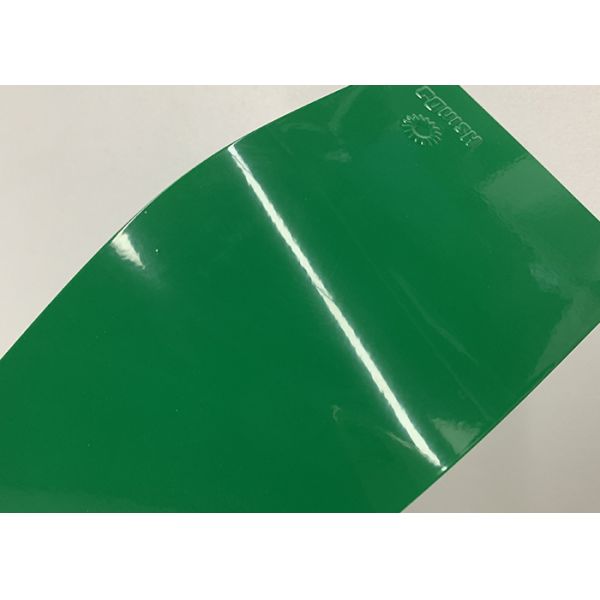 Thermosetting Green Glossy Polyester Powder Coating , Flat Smooth Powder Paint