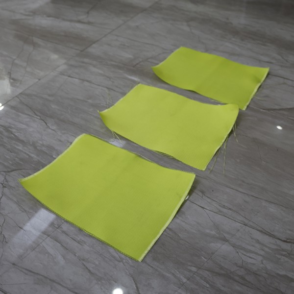 Colorful Fiberglass Fabric Cloth 17oz 480gsm Waterproof 0.4mm Heat Resistance