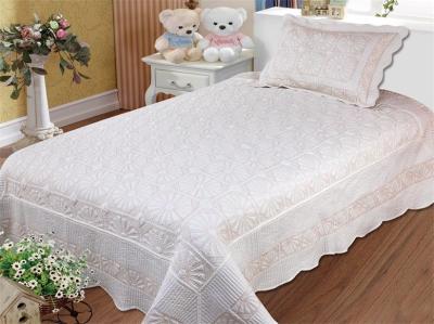 Embroidered Queen Size Bed Quilts 240x260cm Bedcover Size For Hotel And Home