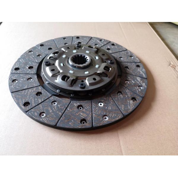 Fuso Clutch Disc ME521048 Three-stage Damping Structure MFD067U Model 12 Inch 14 Teeth Transmission Parts