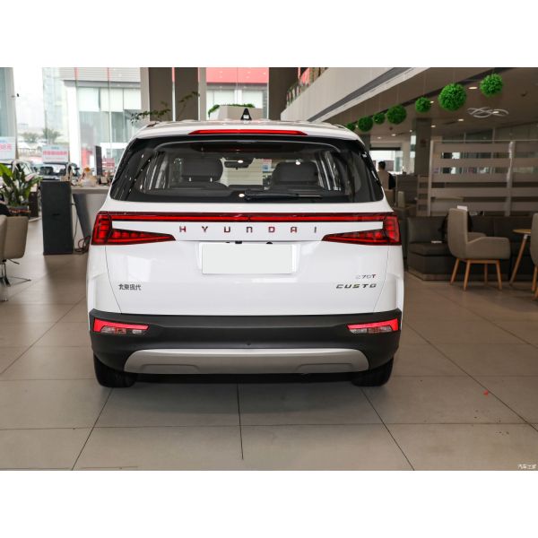 2022 Left-Steering 207T GDi 5-door 7-seater MPV Gasoline Car with Car Entertainment System