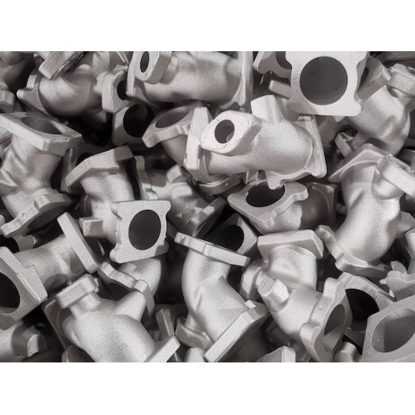 Corps de valve en aluminium de gravité d'OEM pour la machine de construction