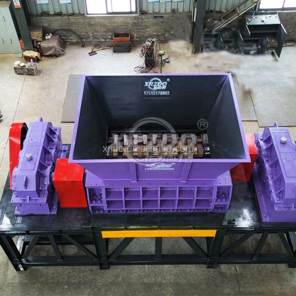 Precio de fábrica Triturador de plástico de doble eje para residuos de plástico planta de reciclaje Triturador de bloques de plástico