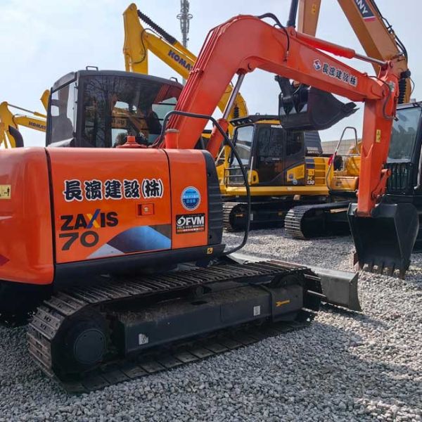 Original 0.33m3 Bucket Capacity Compact Used Excavator HItachi ZX70 Crawl Excavator 0.67tons