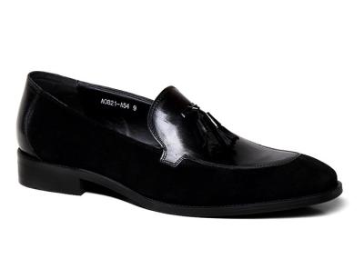 Slip On Tassel Calçados de couro masculino Calçados casuais de couro masculino Mocasins de condução