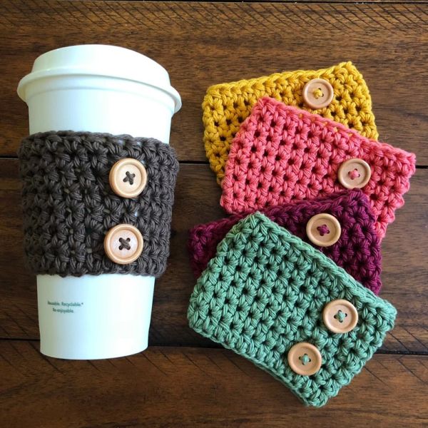 Y-Z Neutral Color Reusable Farm House Crochet Coffee Sleeve Cup Cozy with Wood Buttons