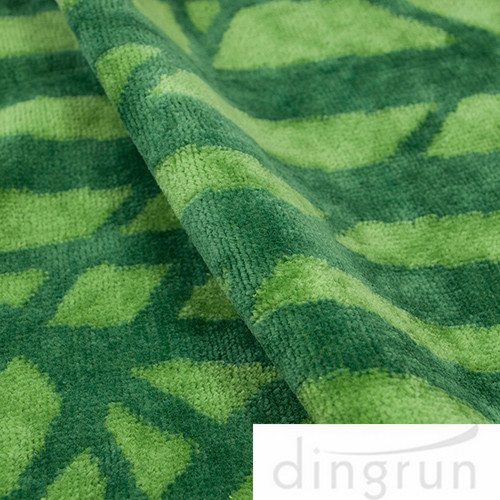 Energetic Green Superior Custom Logo Beach Towels Luxurious 100% Cotton 80*160cm