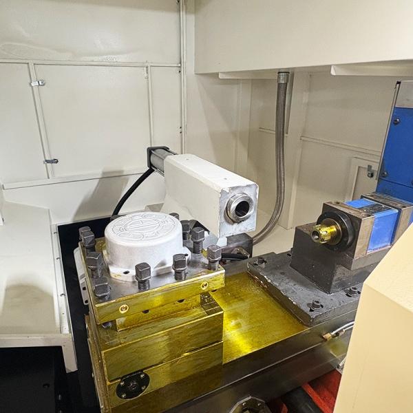 XDEM SCK160-2600 ハイドロリック CNC ダブル スピンドル ターン 160mm 2600mm