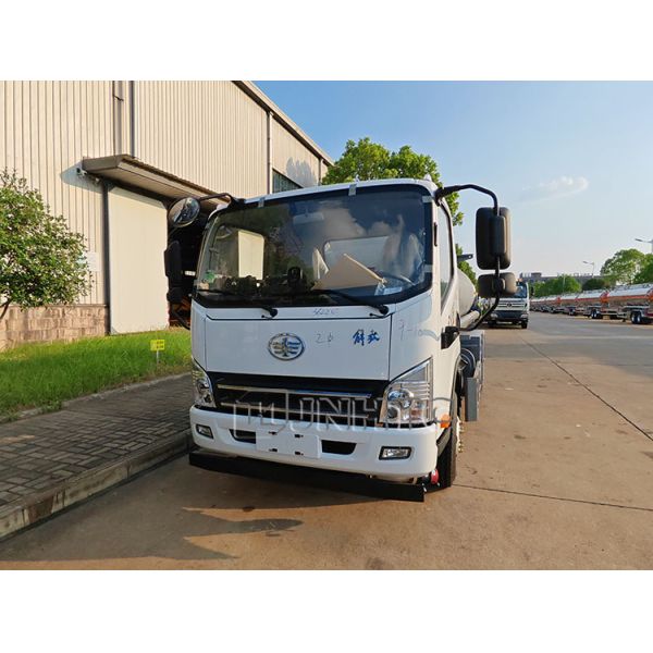 FAW Новый подержанный 5000-литровый водонагреватель грузовик дизельное топливо водонагреватель грузовик с насосным двигателем двигатель ручной коробки передач продажа
