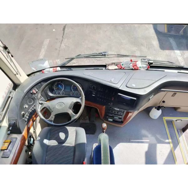 Автобусы Yutong мест 2016 год 50 подержанные тренируют автобус на евро III двигателя Yuchai шасси продаж стальное