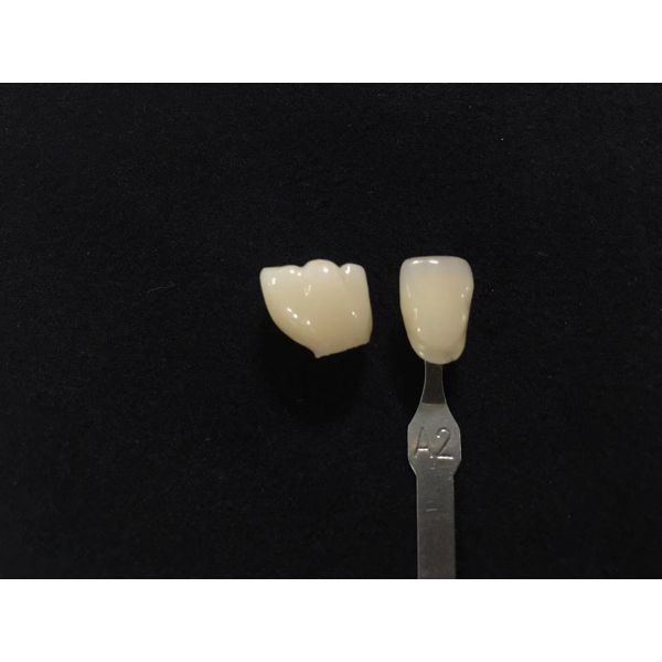 Слиток 320Mpa прессы Disilicate лития ПК LT зубоврачебный стеклянной керамики 5 HT