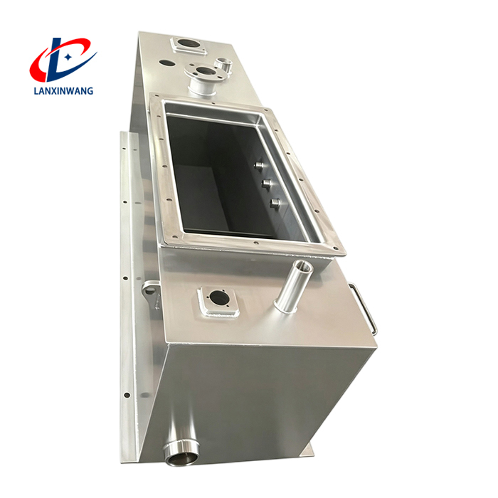 Custom Metal Hydraulic Tank Housings for Hydraulic System Integration