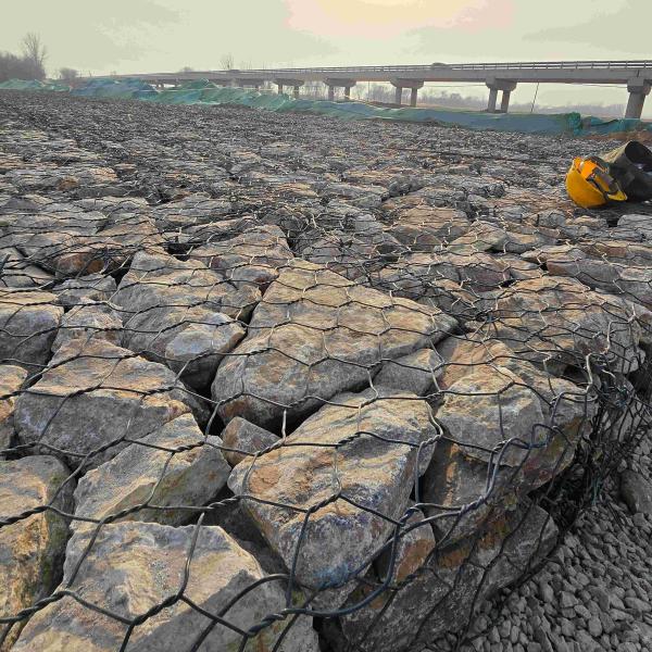 Woven Hexagonal Gabion Mesh Wall Decorative Stainless Steel Grid Gabion Box PVC Coated
