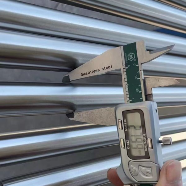 EN 2.4819 Nickel Alloy Seamless Pipe DN10 - DN300 Wall Thickness SCH40S Hastelloy C276 Tube