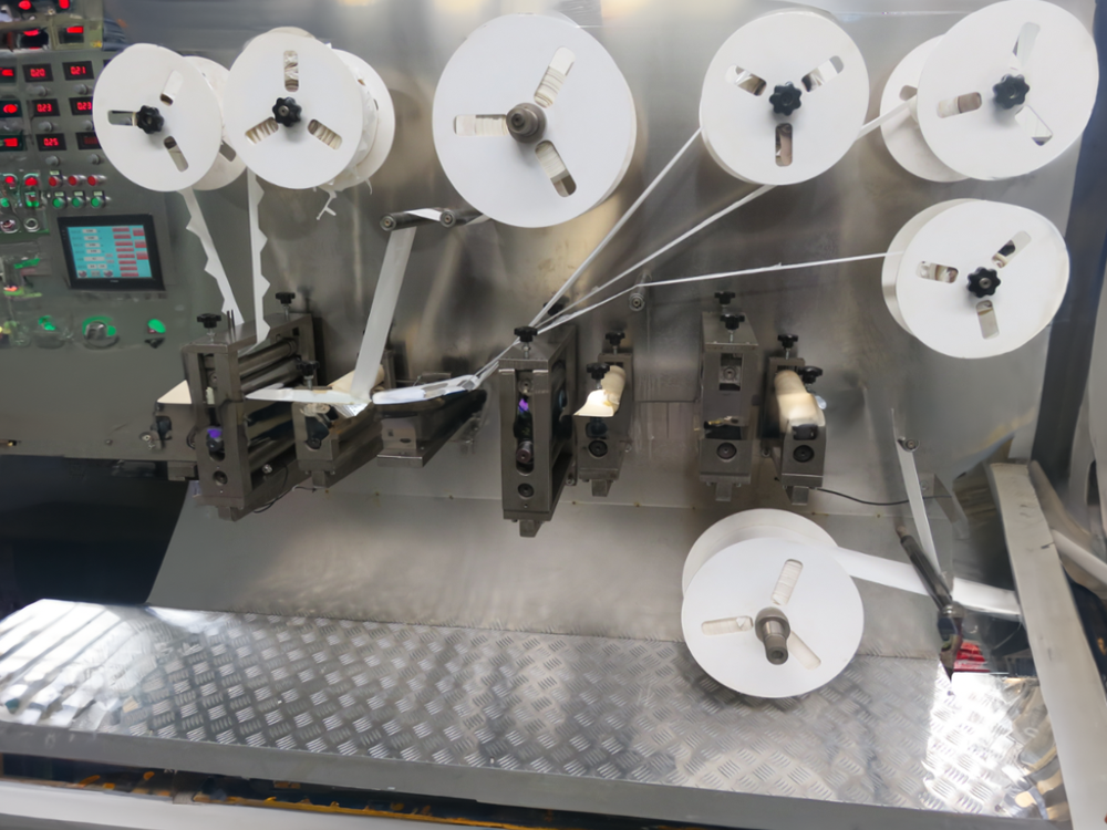 Advanced KR-QFT-A Wound Patch Making Machine for Wound Dressing Plaster 220V/380V