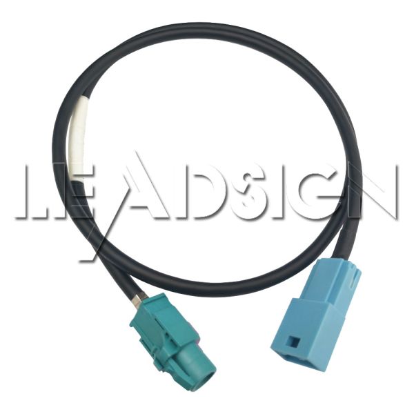 無縫なマルチメディア統合: HSD から GVIF ケーブルへの利用