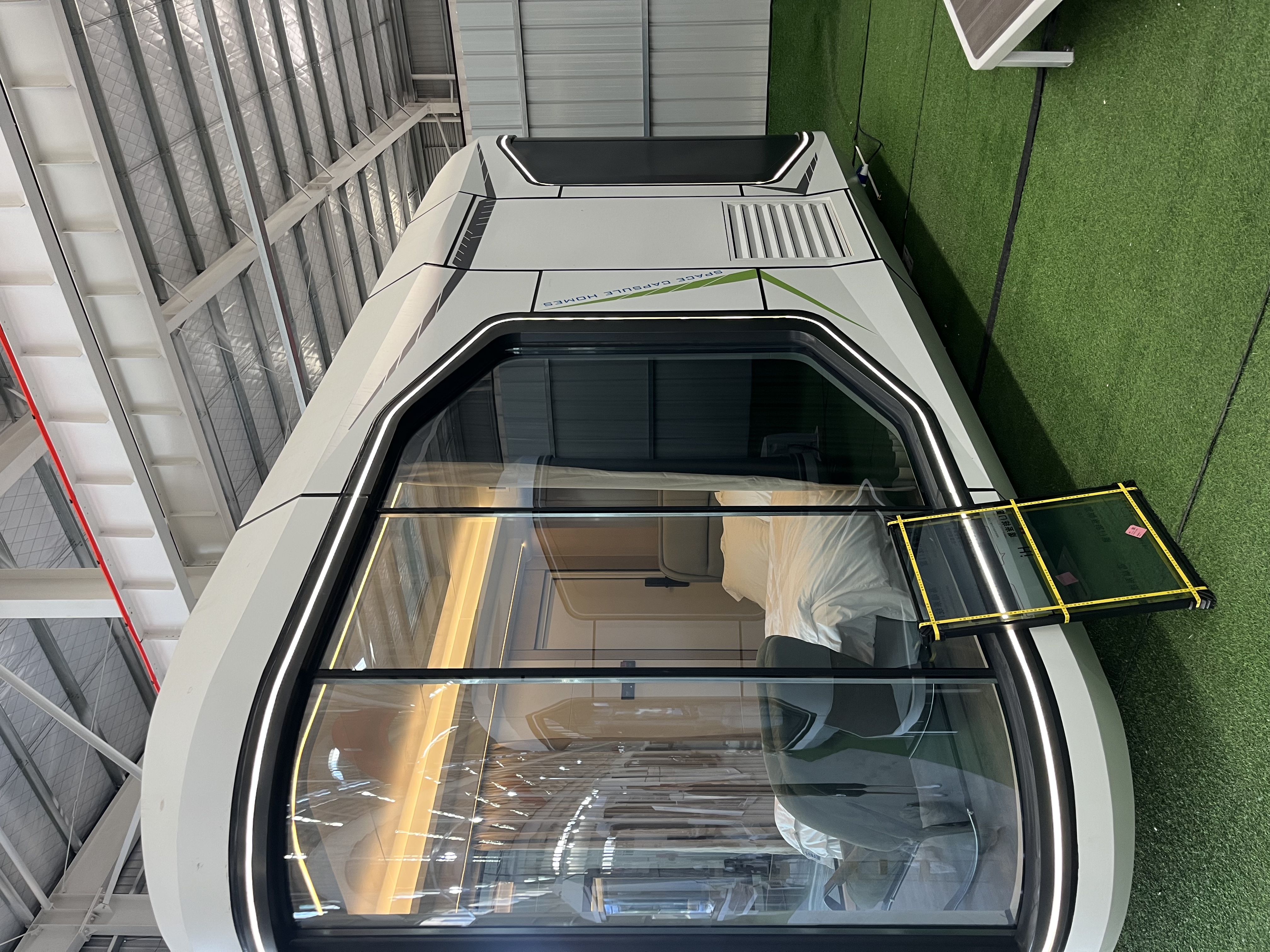 Modern Micro Luxury Stylish Glamping Capsule Intelligent Space System-Prefab Container House Modular Tiny House Design