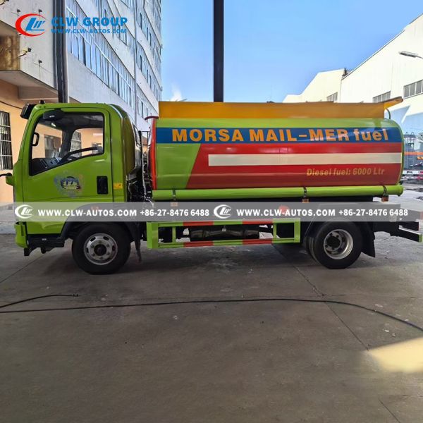 Sinotruk HOWO 4x2 6,000L Fuel Tanker Truck with PTO-Driven Gear Oil Pump and Optional Fuel Dispenser