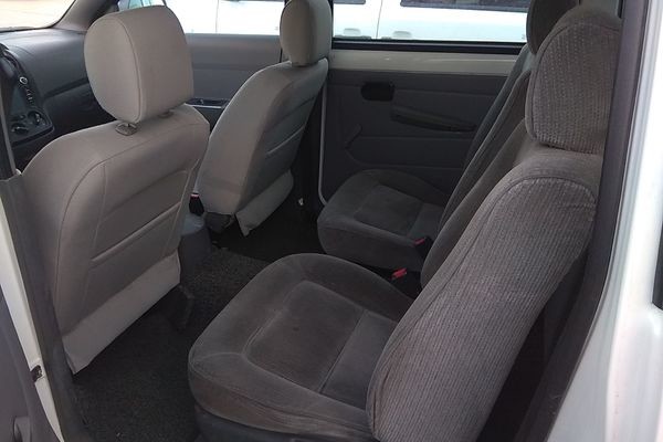 Бензин 2014 подержанных автомобилей автобуса мест подержанного автомобиля 7 Wuling года мини заправляет топливом привод LHD