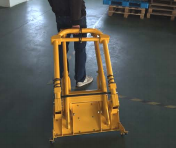 20kg 1040mm Height Foldable Design Road Work Barrier Portable Crash Barrier for Construction Safety