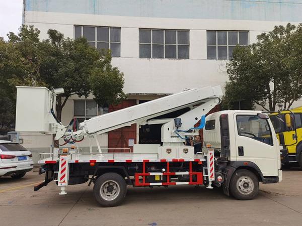 28m-32m Telescopic Boom Hydraulic Man Lift Truck For Aerial Work