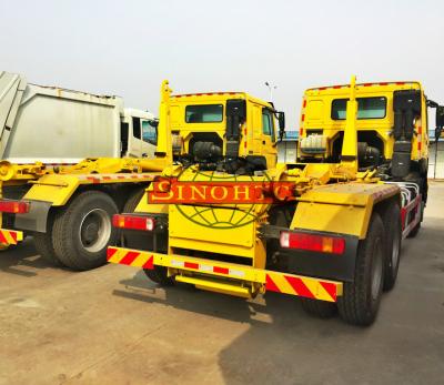 Heavy Hook Lift Garbage Truck , 20 Ton Loading 6x4 Waste Container Truck