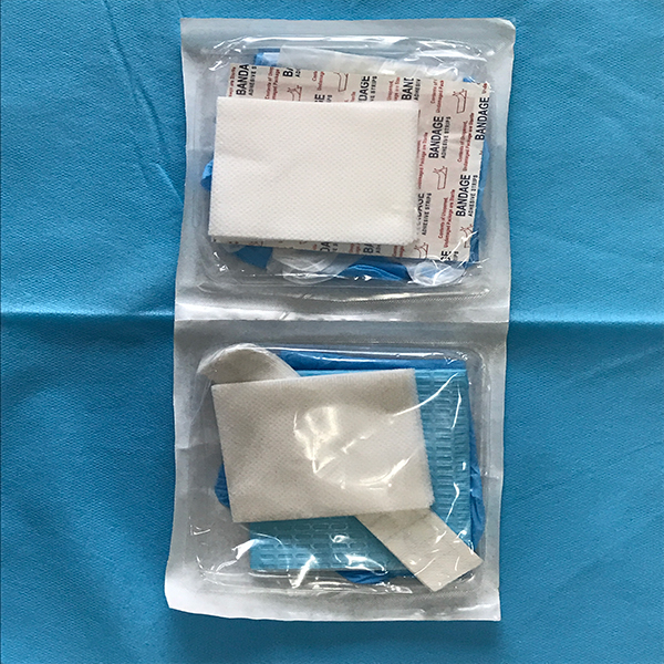 Стерильные устранимые медицинские одежды PP SMS защитное XS - ОБСЛУЖИВАНИЕ OEM XL