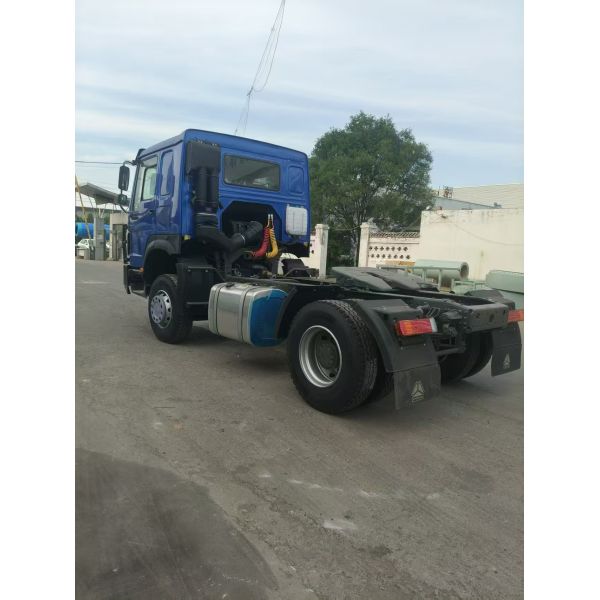 High Speed Diesel Used Tractor Truck 4*2 Sinotruk Howo NX  371hp 375hp manual