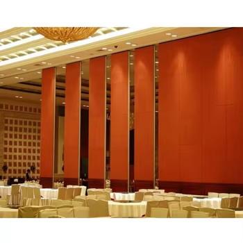 Centre de congrès Murs de cloisonnage opérationnels insonorisés avec finition en tissu doux