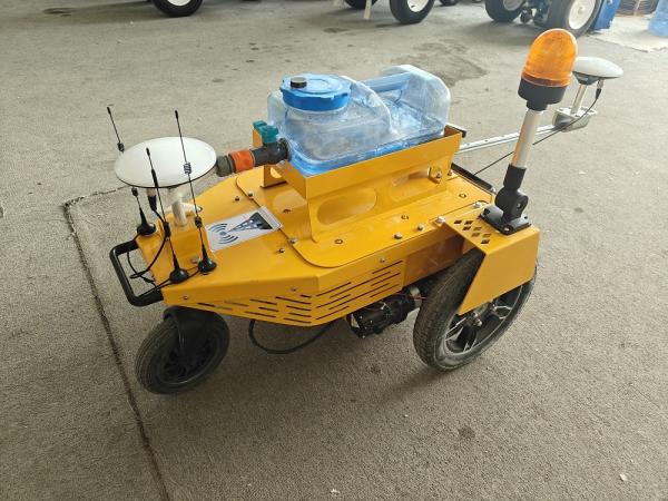 スマートプレマーキングロボットマシン 道路マーキング - 衛星測位