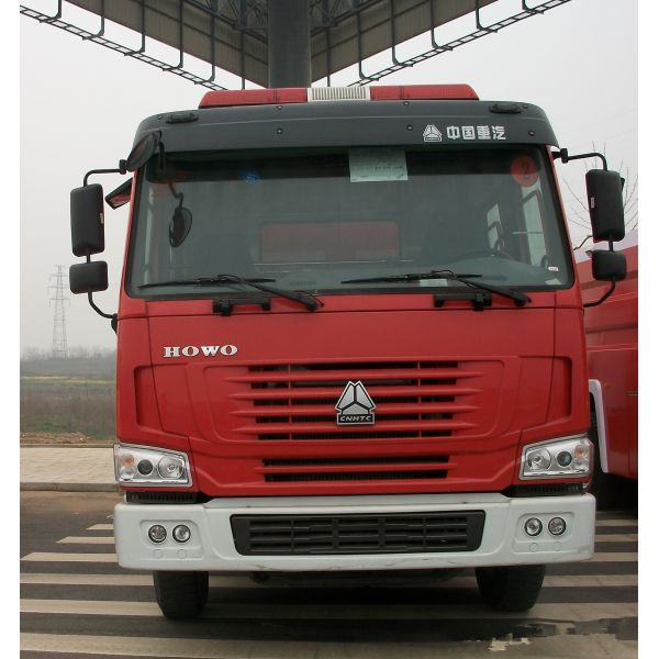 Water And Foam Fire Engine Truck , HOWO 290 Hp Heavy Rescue Fire Truck Water Tank