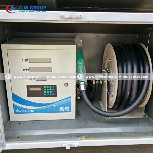 HOWO 8X4 30,000L Refueling Truck with Intelligent Dispenser and Dual-Way Metering System for Fuel Delivery
