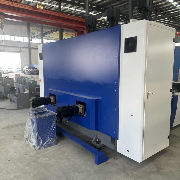 Fully Automated CNC Panel Bender with 0.2s/Cut Speed and ±0.1mm Precision for High-Speed Metal Bending