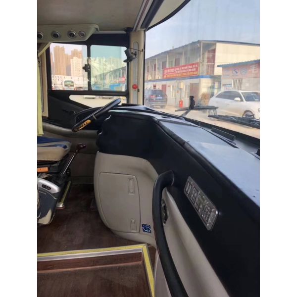 Большое используемое Yutong везет 2018 пробег на автобусе мест 95000Km года 59 кожаный никакое повреждение