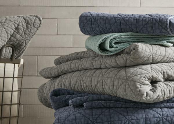 Three Colors Embroidered Full Size Quilt 3pcs Comfortable Cotton Quilt Sets