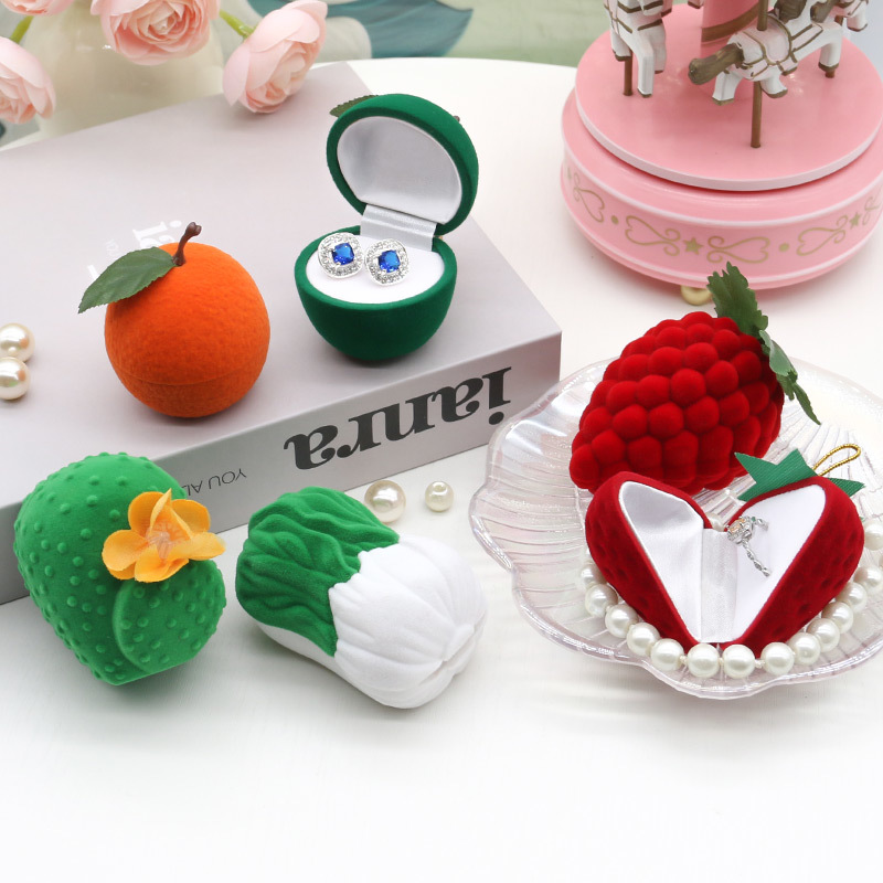 Various Styles Velvet Flocked Jewelry Box Velvet Double Ring Box For Convenient Packing