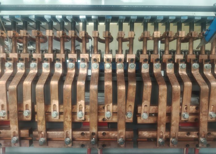 Линейная проволока катушка питания ограждения сетки сварочная машина для ширины 2 м