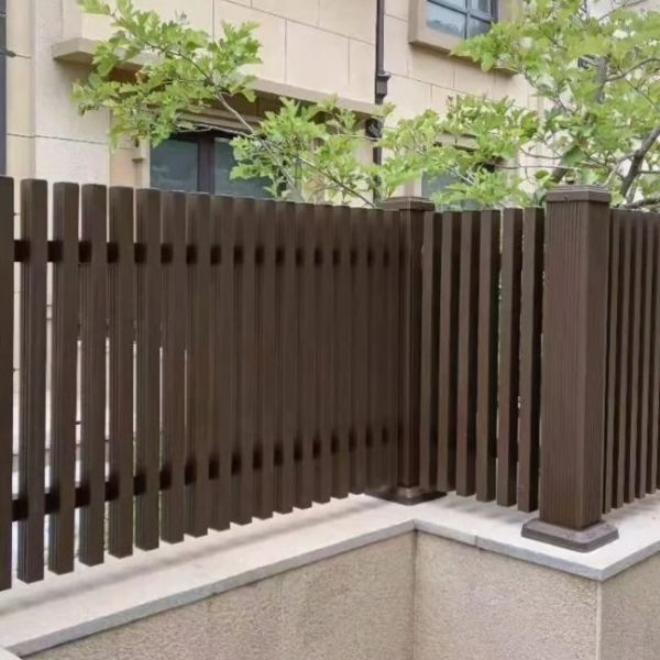 Black / White / Gray / Wood Grain Powder Coated Aluminum Fence To Suit Your Aesthetic Needs