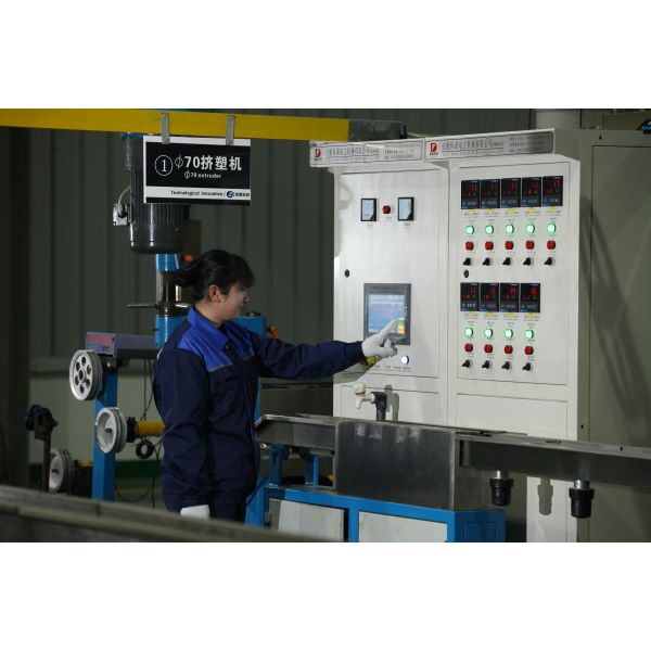 18/30KV Three Core Armoured Power Cable MV IEC 60502/60228 Standard（CU/XLPE/LSZH/DSTA）