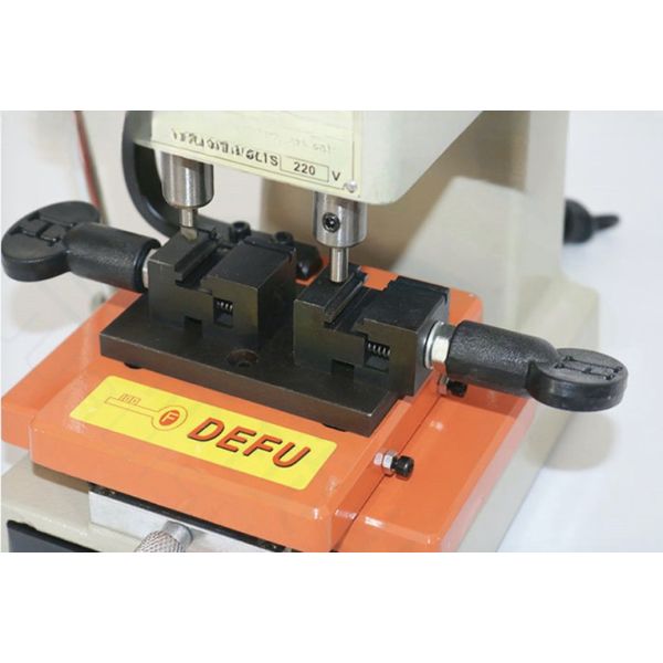 180W Motor Power Electric Key Cutting Machine for Duplicate Key Making Voltage 110/220V
