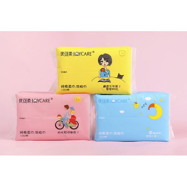 Small Size Face Tissue Wipes , Face Cleaning Wet Tissue Paper CE Approved