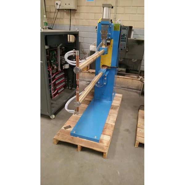 Steel Cabinet Spot Welder , Pneumatic AC / DC Spot Welding Machine