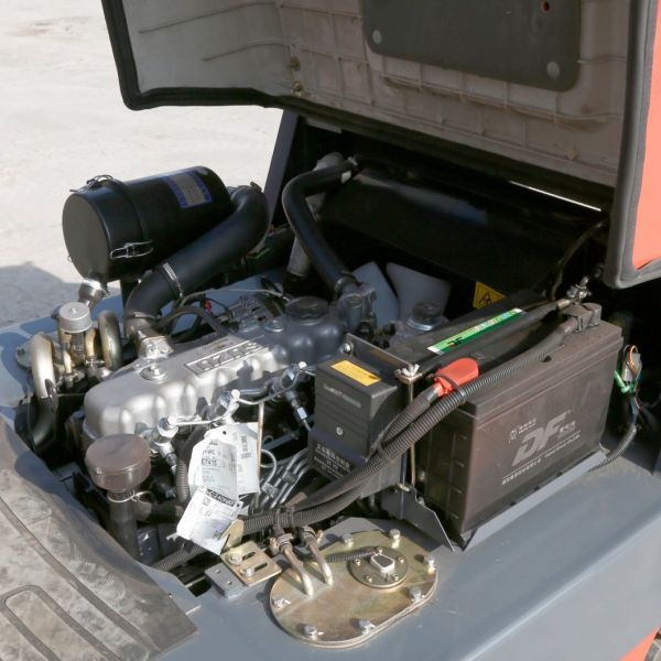 2.5t Material Handling Equipment 2.5ton Diesel Forklift Truck with OEM and Spare Parts