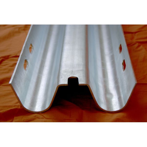 Hot Dip Galvanized Performance Guardrails Of S/Q355-420 Steel En1317