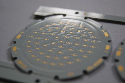 Tabela de base de folha de isolamento de PCB IMS personalizada HASL ENIG OSP