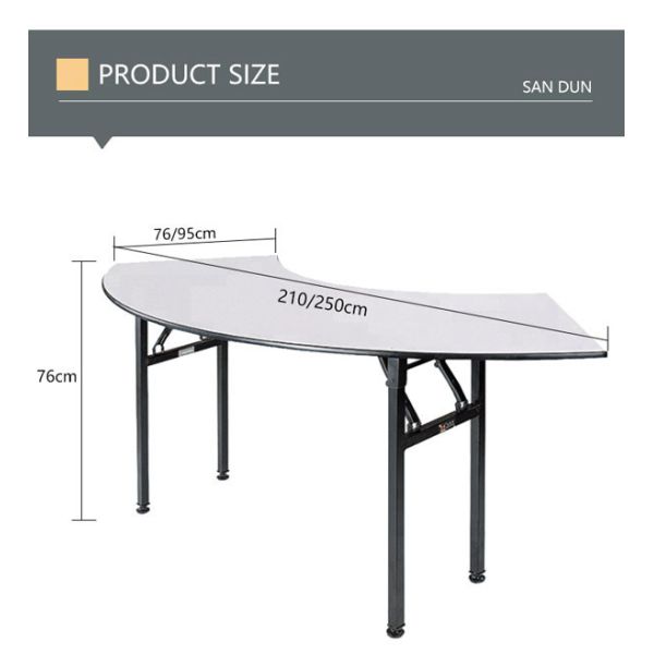 A madeira compensada Crescent Banquet Folding Table And preside 6ft de canto arcados 8 Ft