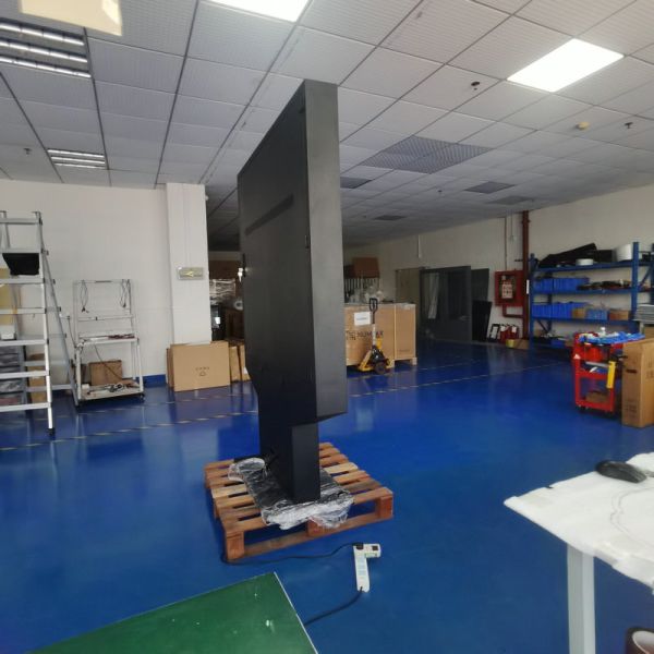 55 Inch Outdoor Digital Signage with 3000-4000 Nits Brightness   IP65 Waterproof Advertising Kiosk
